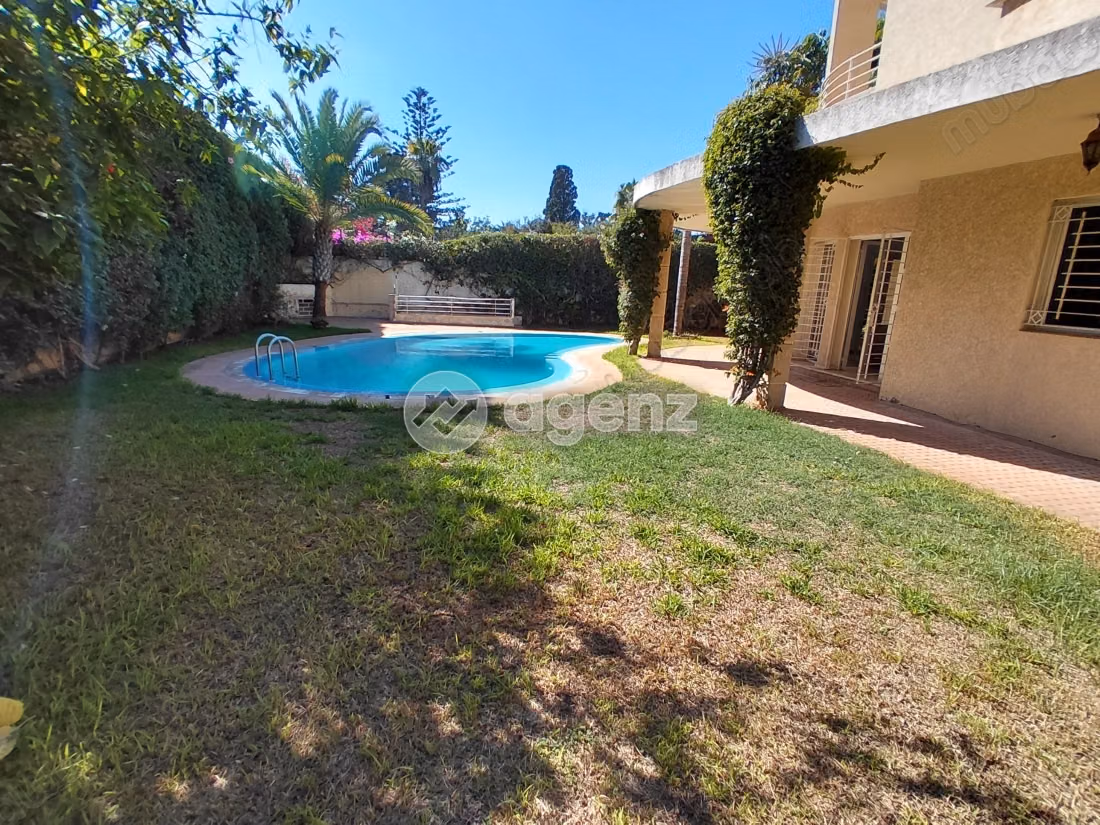 Villa in vendita di 1.000 m², 5 camere California Casablanca