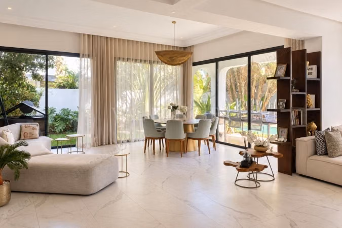 Location Lumineuse Villa jumelée 4chambres avec piscine Ain Diab, Casablanca