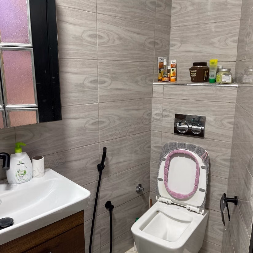 Appartement en vente à Ahlane. 
Surface de 71 m². 
Ascenseur