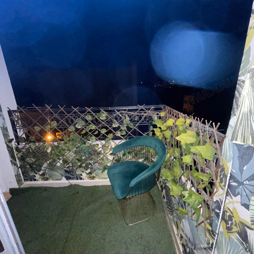 Appartement en vente à Ahlane. 
Surface de 71 m². 
Ascenseur