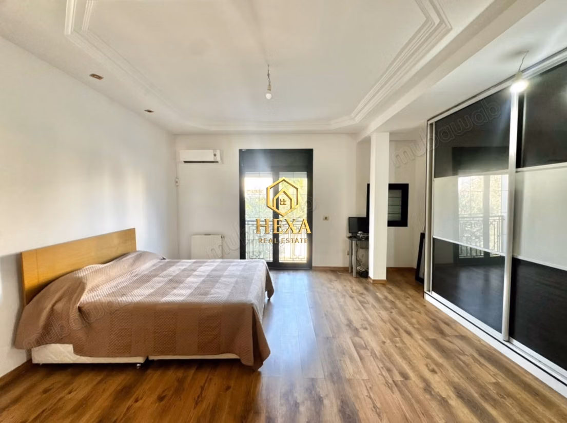 Villa S3 con piscina e giardino a La Soukra