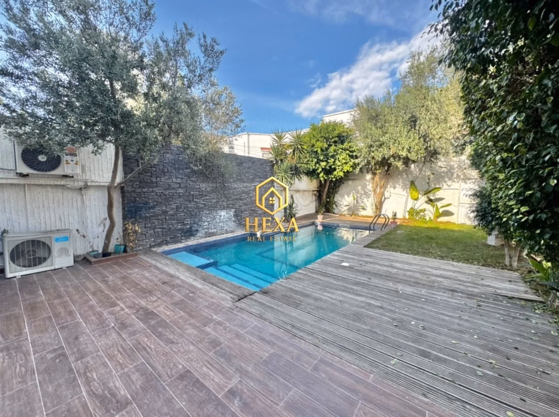 Villa S3 con piscina e giardino a La Soukra