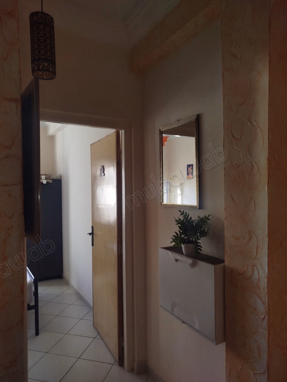 Appartement de vacances à louer à Hay Al Farah. 
Surface de 65 m². 
Salon Marocain et antenne parabolique