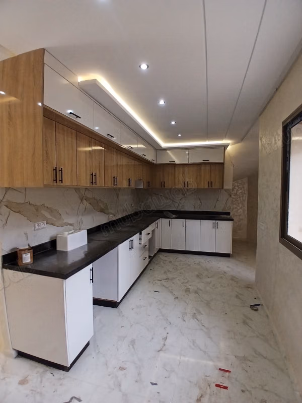 Lower apartment with 3 rooms, 94 meters