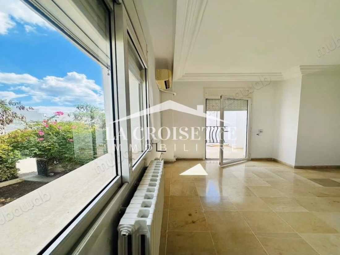 Villa S4 con giardino al Lago 1