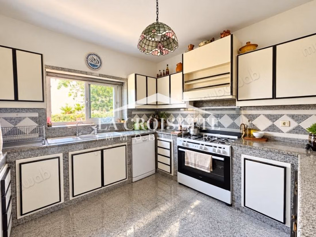 Villa meublée S5 avec piscine à La Marsa