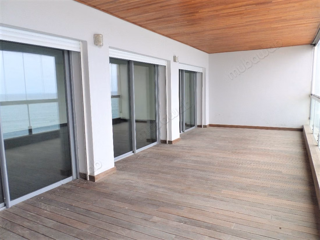 Splendide appartement vue sur océan à la Marina