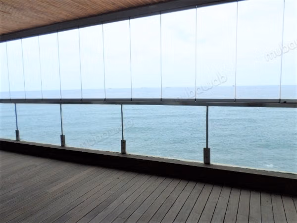Splendide appartement vue sur océan à la Marina
