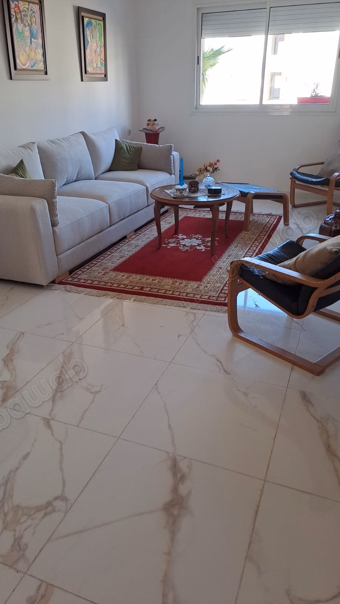 À louer appartement vide avec Piscine