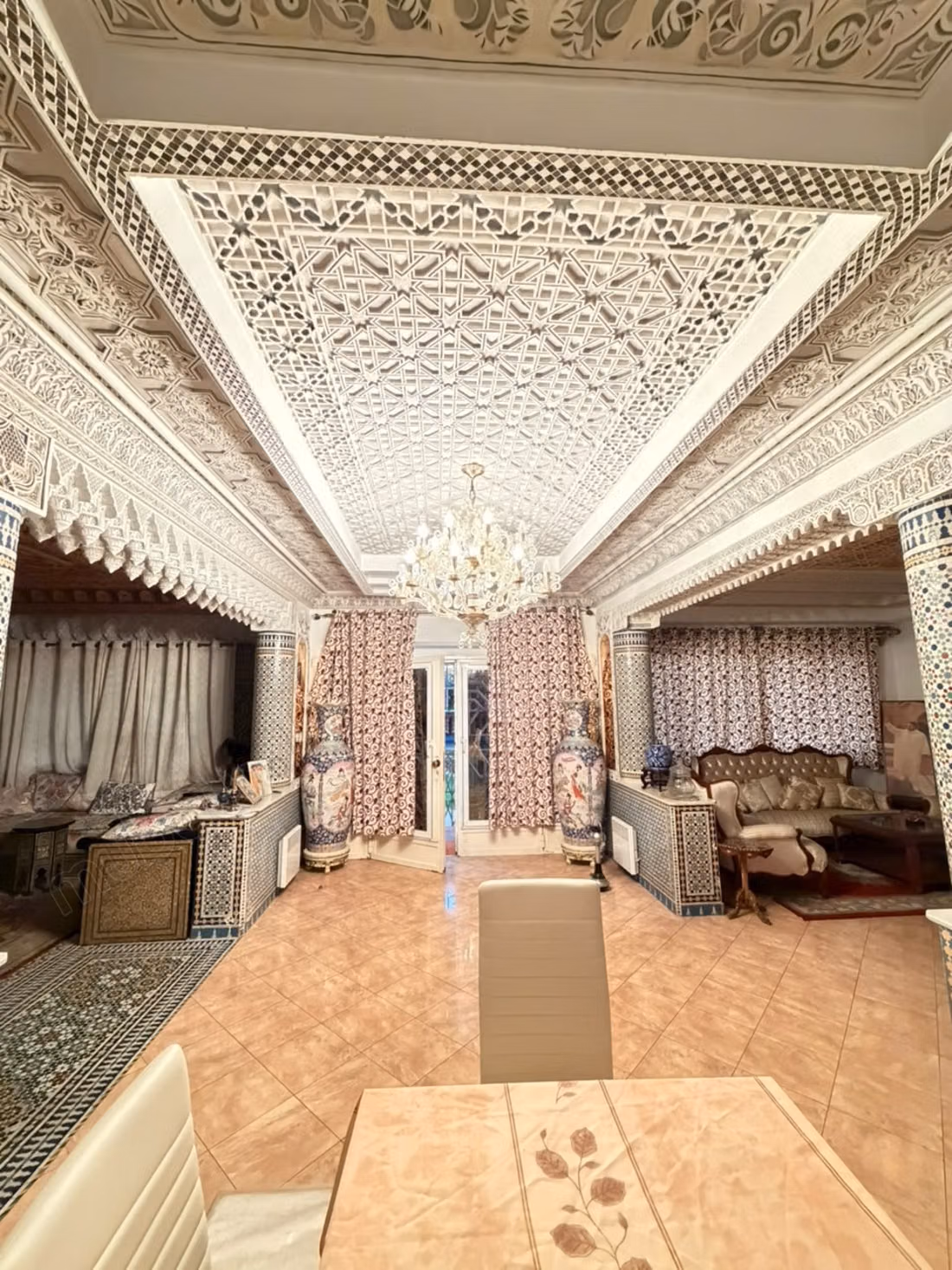 Opportunity not to be missed. Frontline villa by the sea