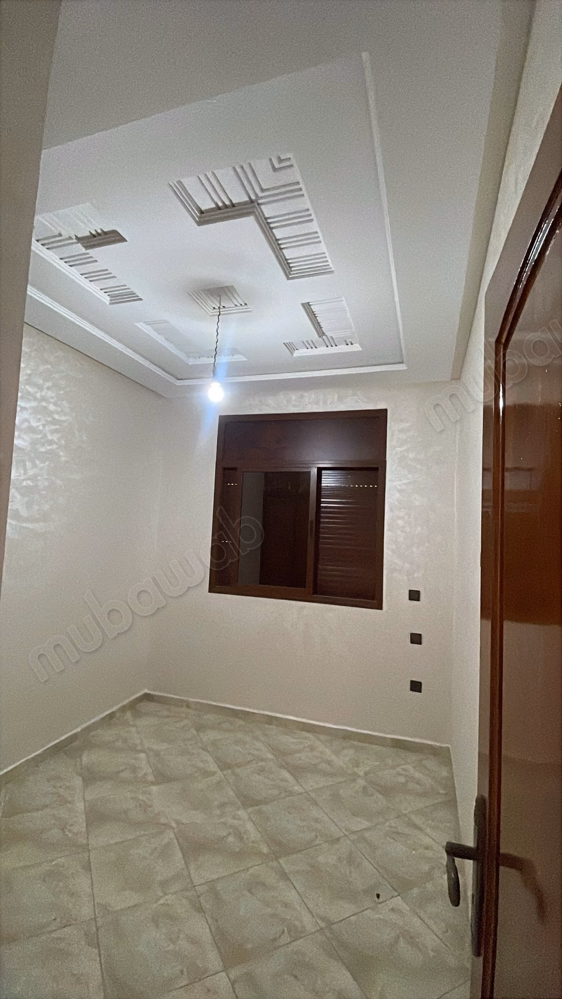 Très belle maison en vente à Ezzohor. 
3 chambres