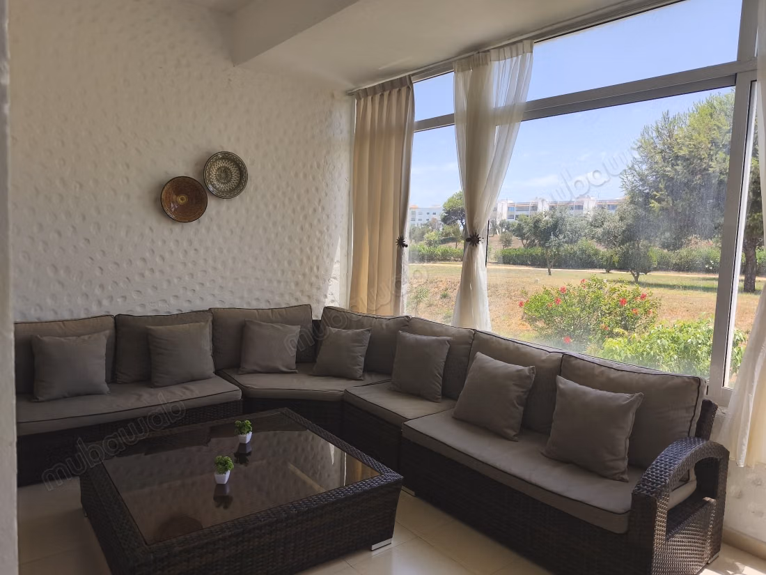 Appartements à louer à Asilah. 5 pièces. Service de concierge et climatisation