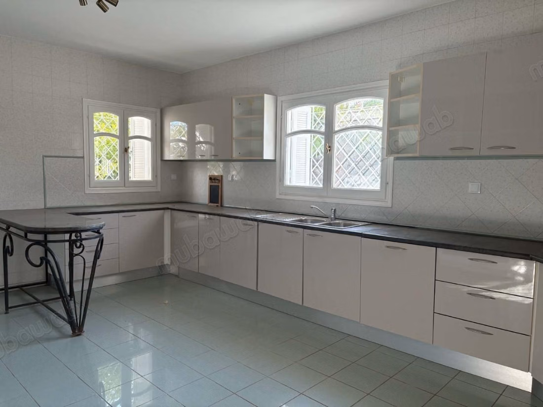 A louer une jolie villa à Gammarth supérieur