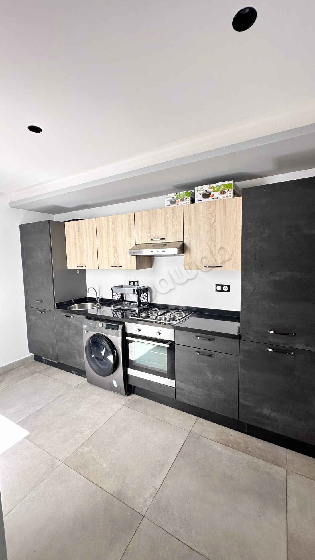 Very nice apartment for rent in Gauthier. 2 lovely rooms. Furnishings
