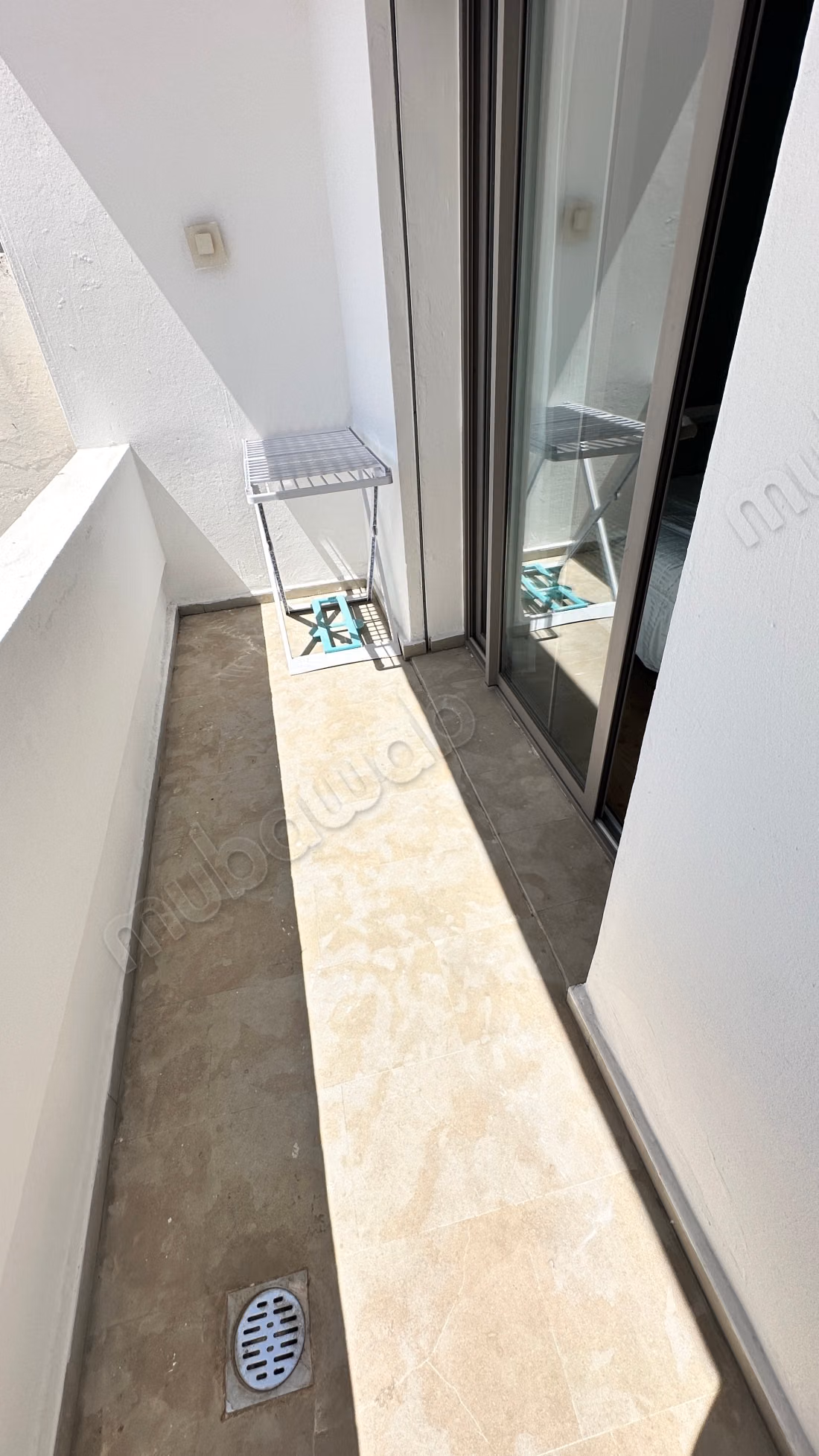 Very nice apartment for rent in Gauthier. 2 lovely rooms. Furnishings