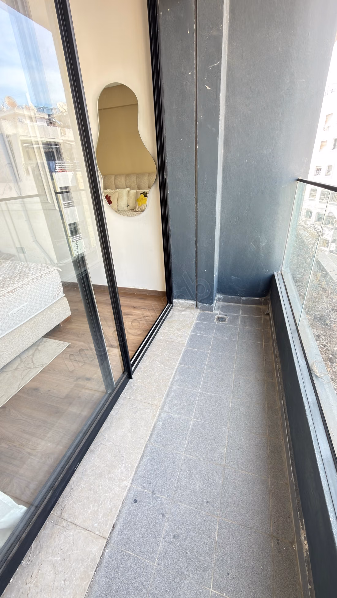 Appartement en location à Gauthier. 1 belle chambre. Meublé