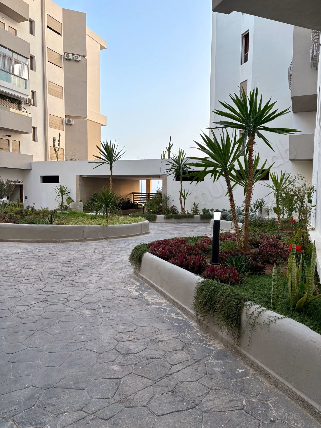 Très bel appartement en location à Anza. Superficie 72 m². M...