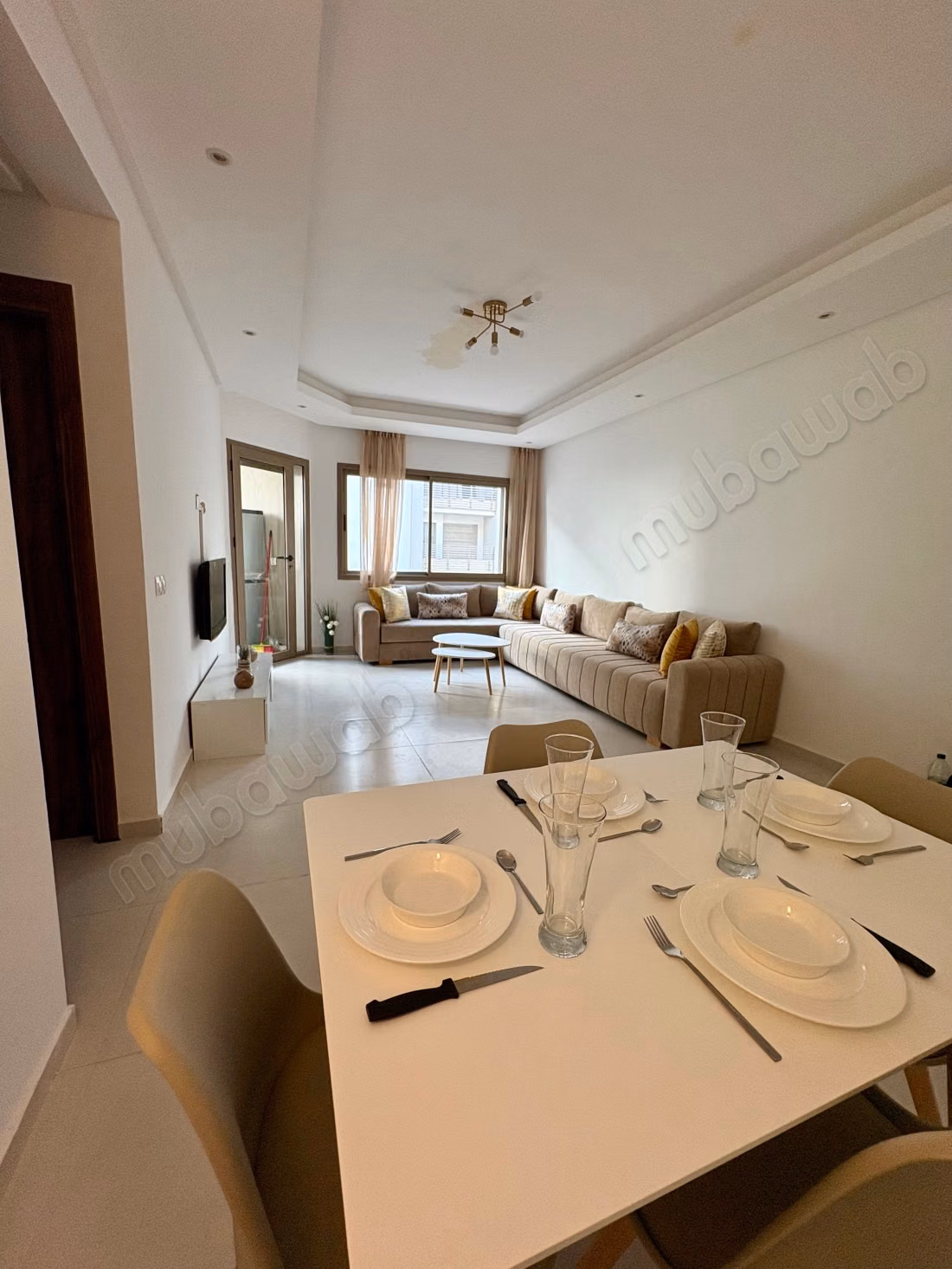 Très bel appartement en location à Anza.
Superficie 72 m².
Meublé