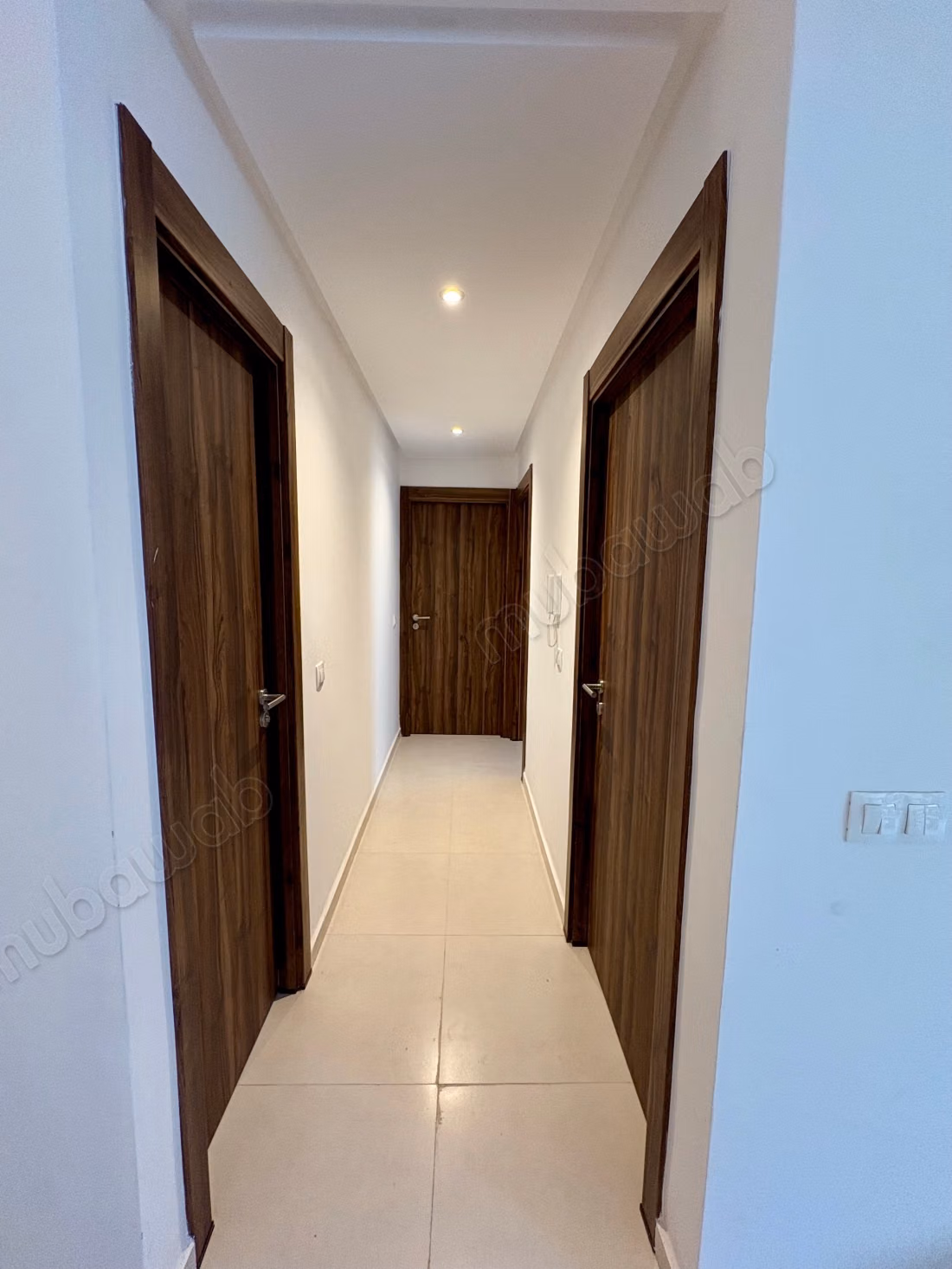 Très bel appartement en location à Anza.
Superficie 72 m².
Meublé