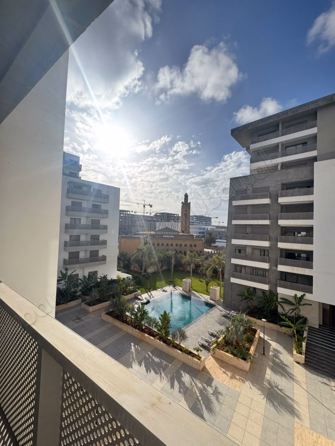 Apartment for rent in Casablanca Finance City. 3 pleasant rooms. Double glazing and central heating