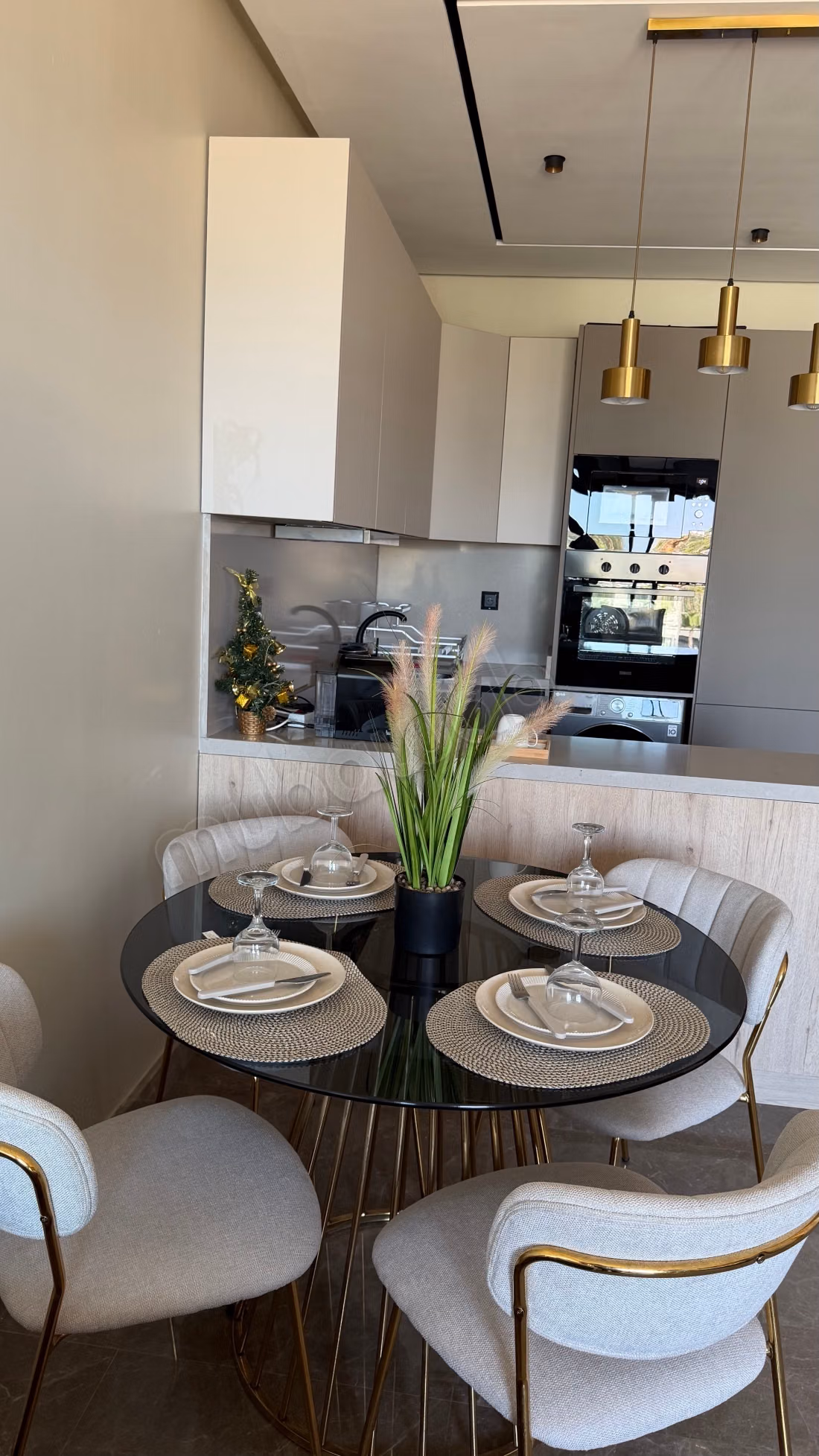 Appartement à louer à Ain Diab. 1 pièce. Meublé