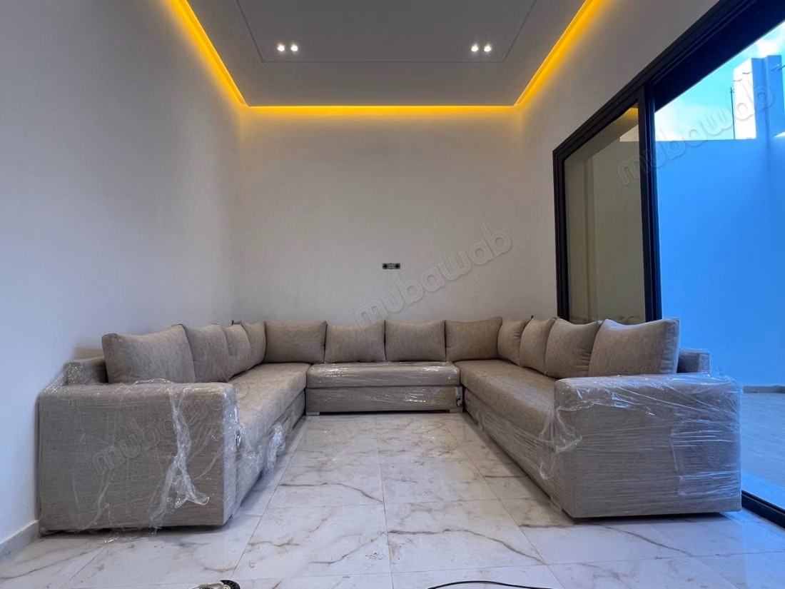 Trouvez votre maison à acheter à Sania. 6 pièces confortables. Bien meublé