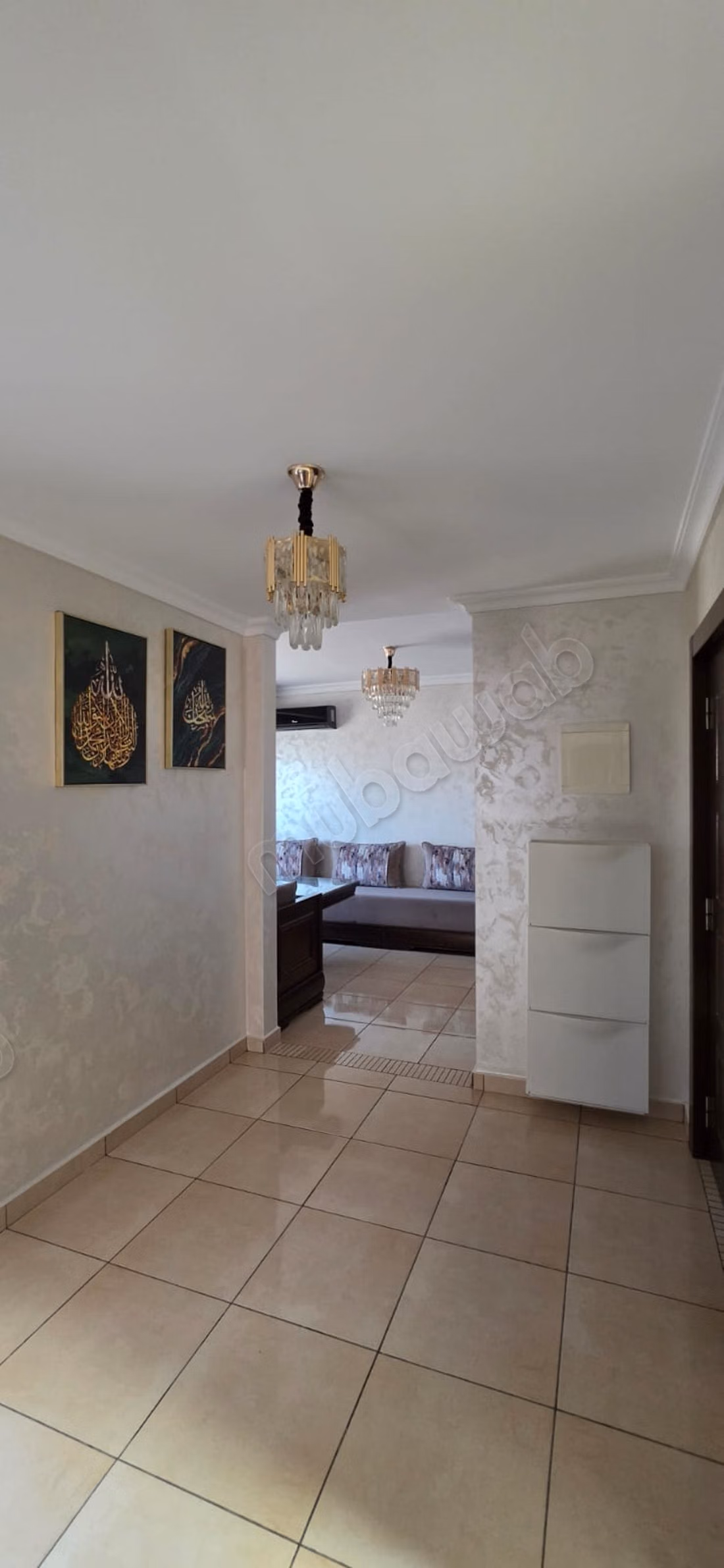 Apartment for rent in the "Airport Neighborhood". Furnished for long term. 0624945902
