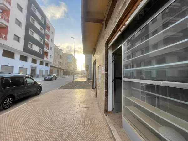 Magasins à louer à Selwan. Superficie 20 m²
