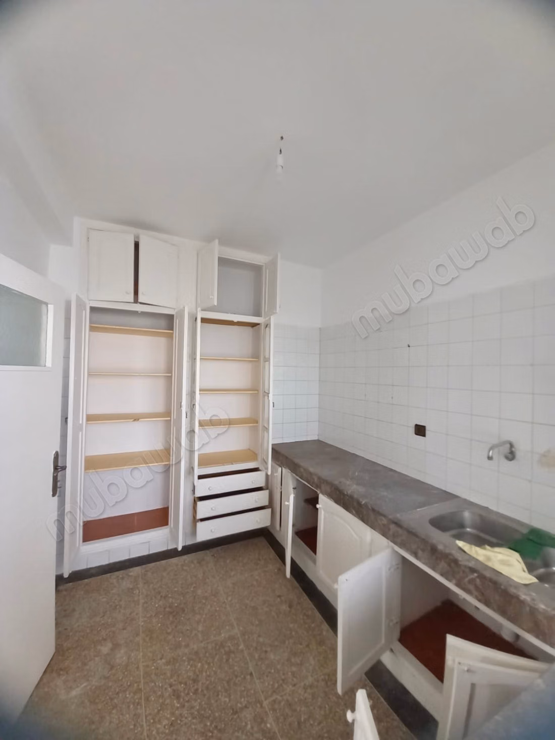 Appartement lumineux, idéalement situé à Hay Nahda