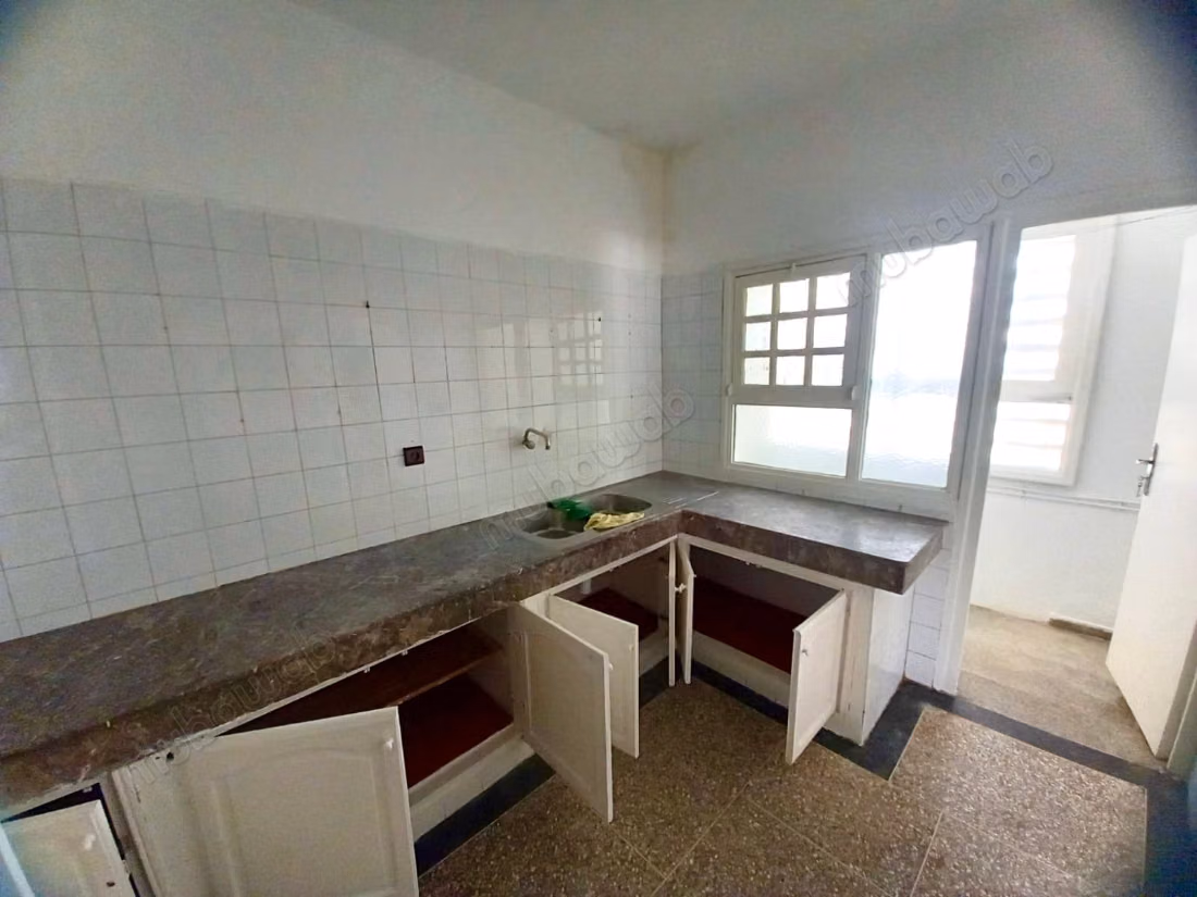 Appartement lumineux, idéalement situé à Hay Nahda