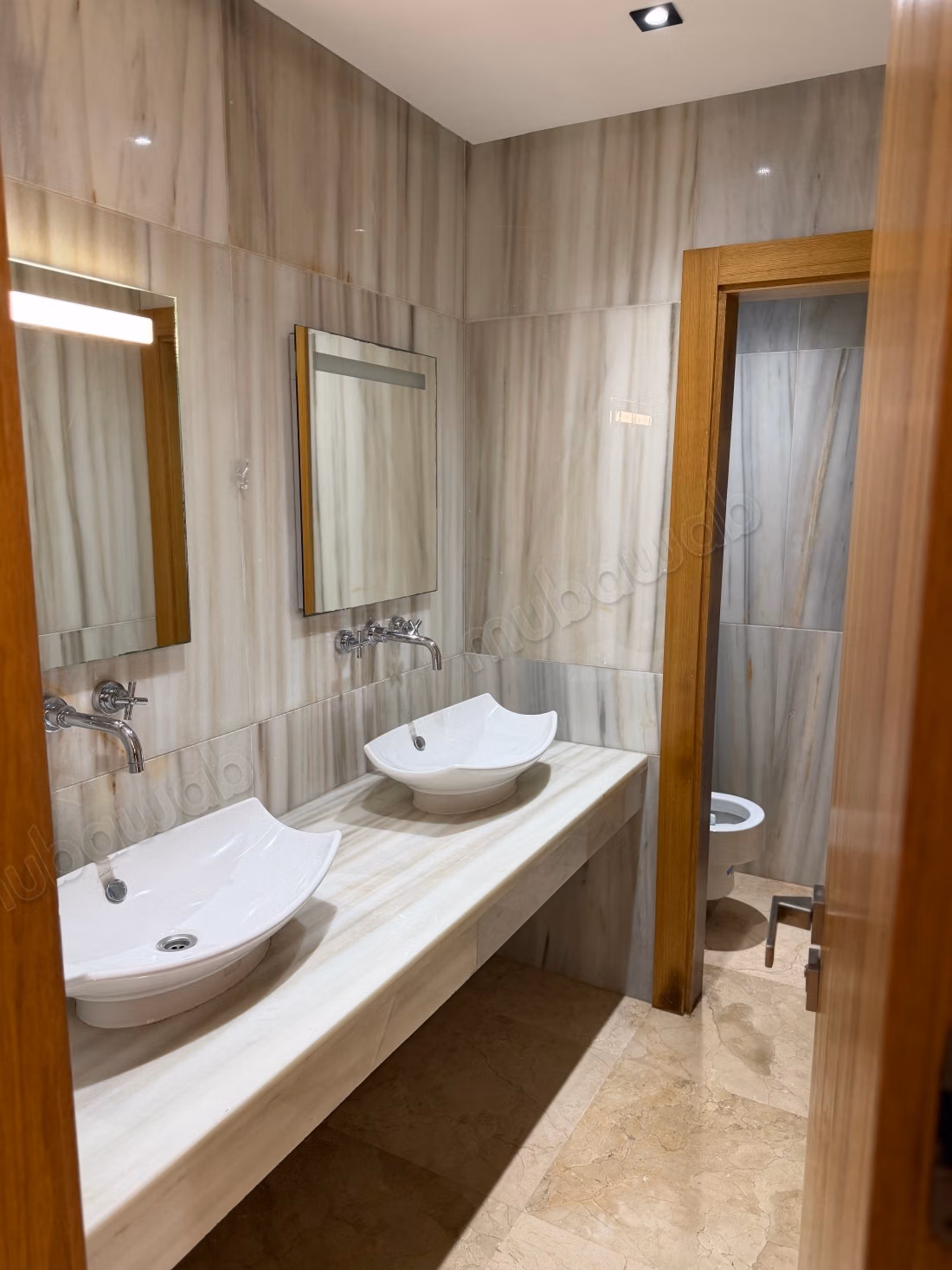 Charming Renovated Empty Villa in Green City