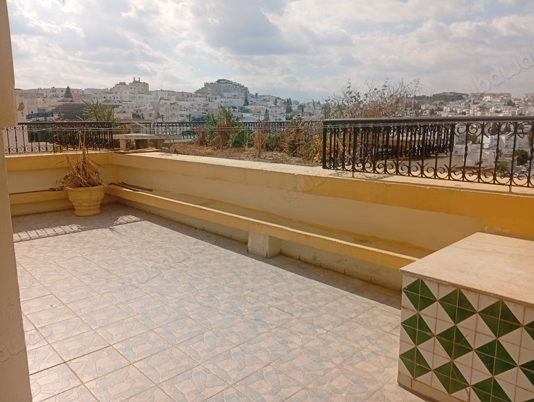 Vente ennasr2 s2 avec grande terrasse 80m²