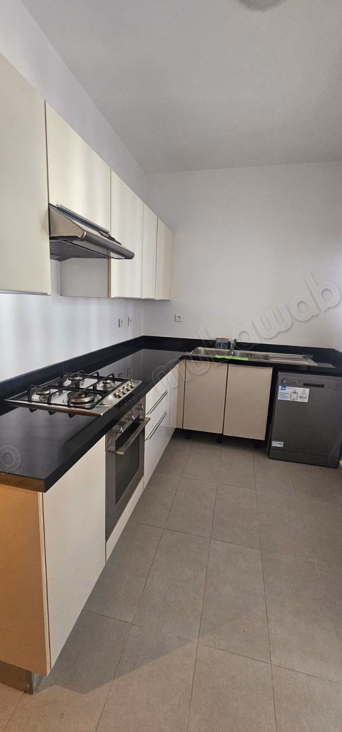 2 Bedroom Apartment for Rent - CFC