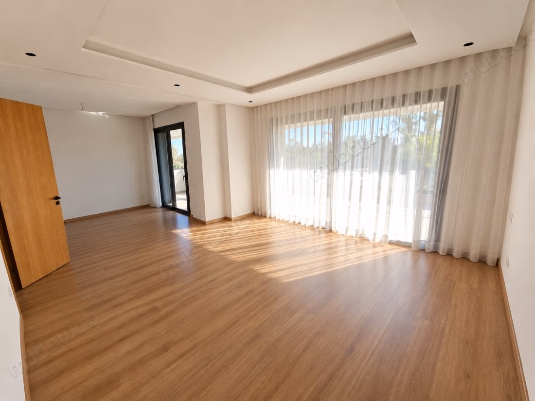 Magnifique Villa 4/5 Suites avec Piscine El Menzeh