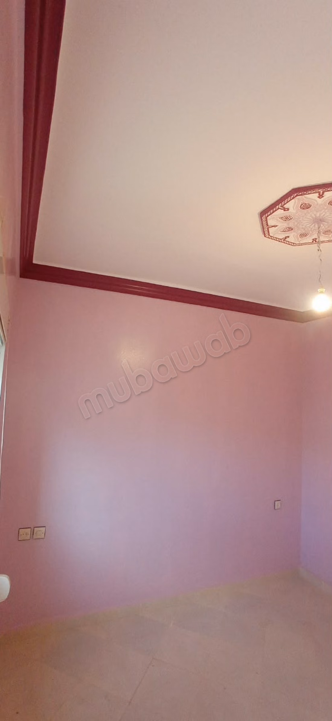 Appartement à vendre à Selouane. 1 Pièce. Concierge
