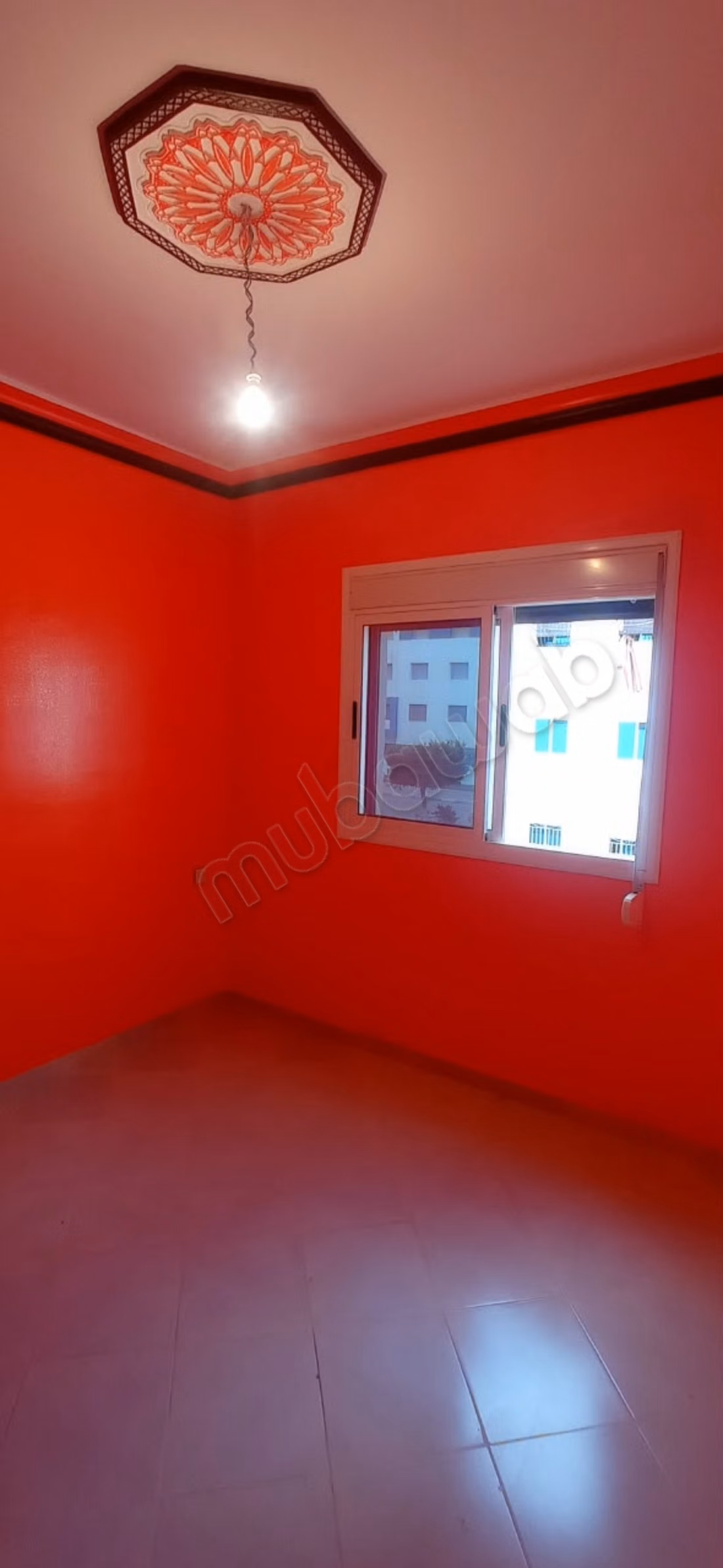 Appartement à vendre à Selouane. 1 Pièce. Concierge