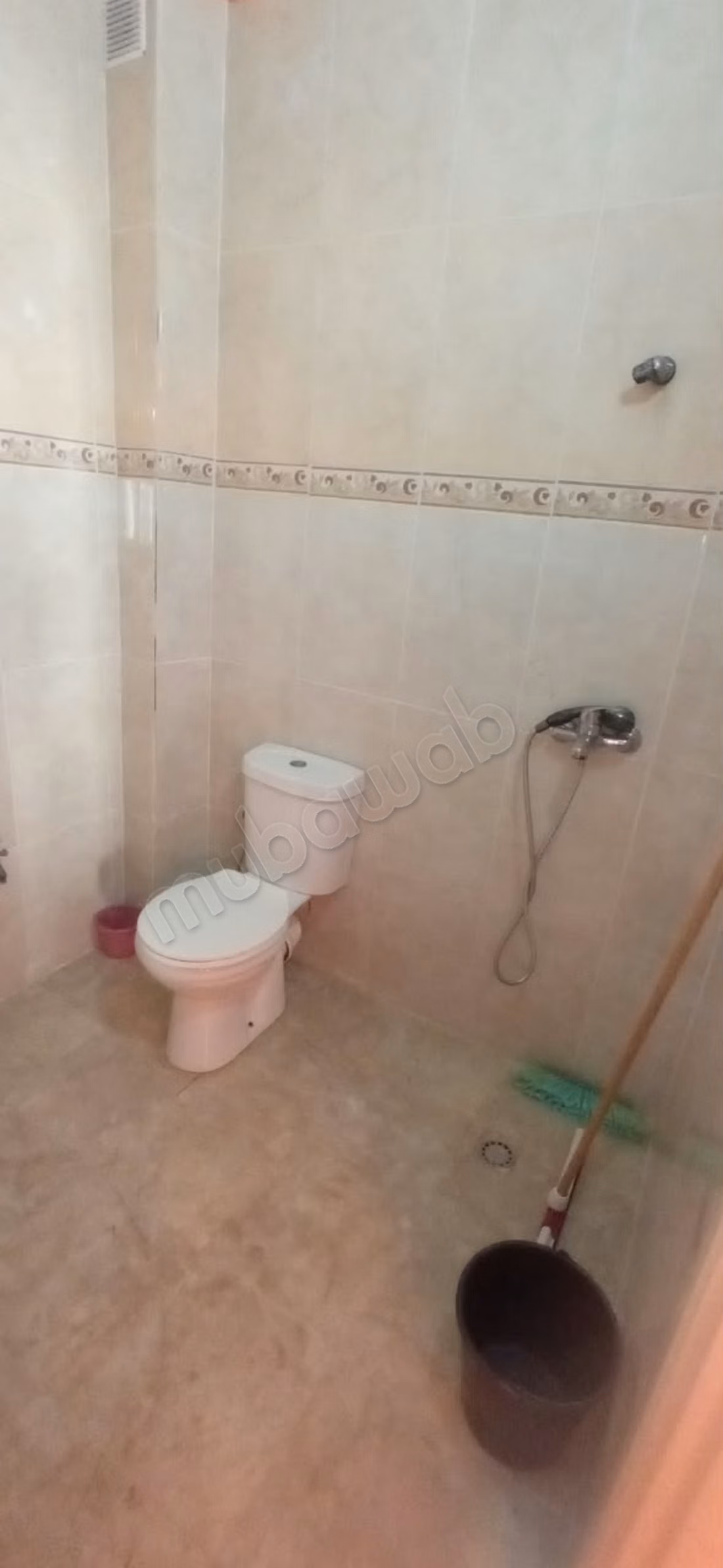 Appartement à vendre à Selouane. 1 Pièce. Concierge