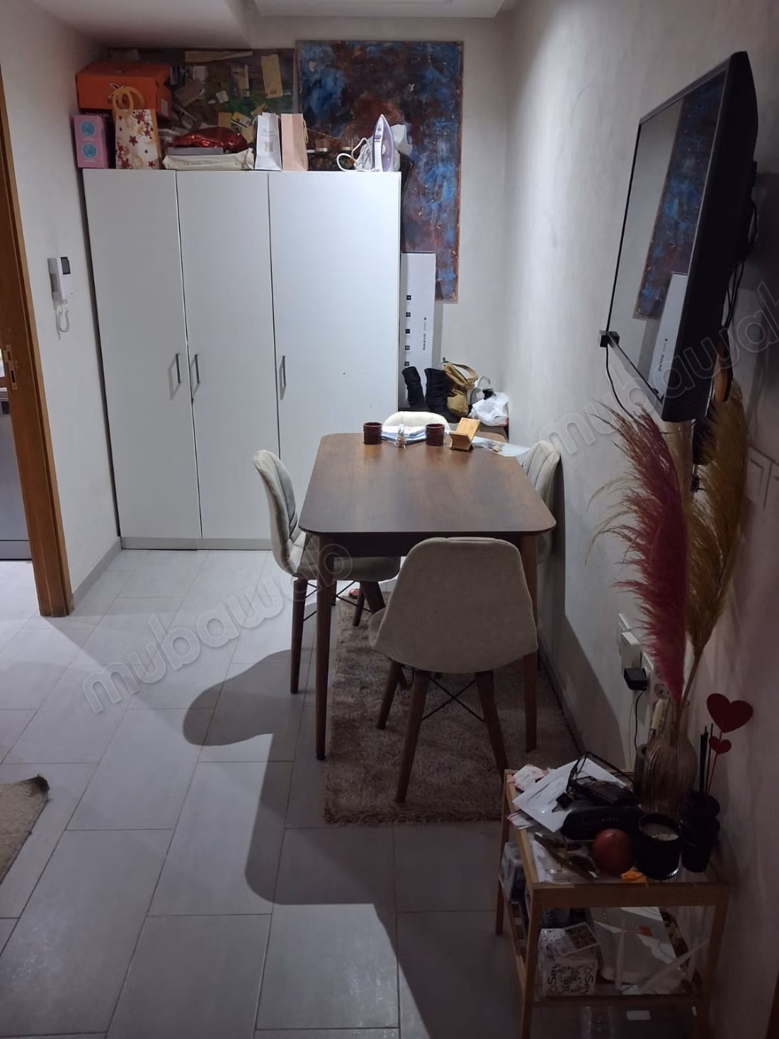 Appartement à louer à Pépinière. 
1 chambre. 
Meublé