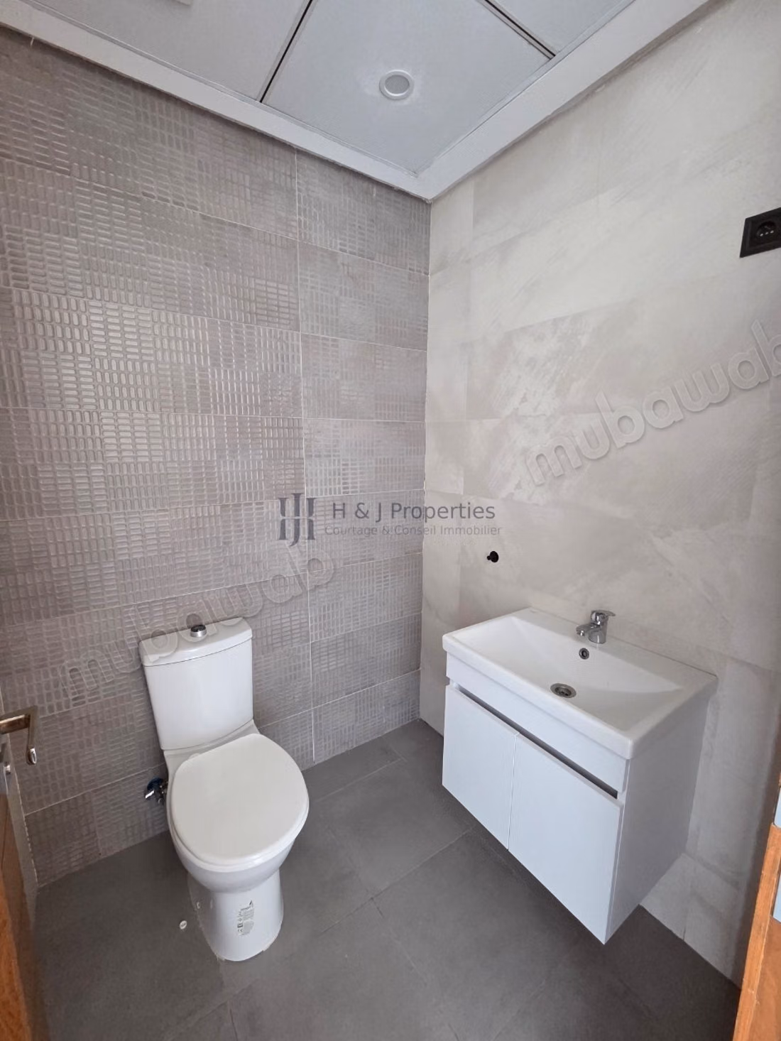 A vendre ou louer, bureau aménagé de 50m²