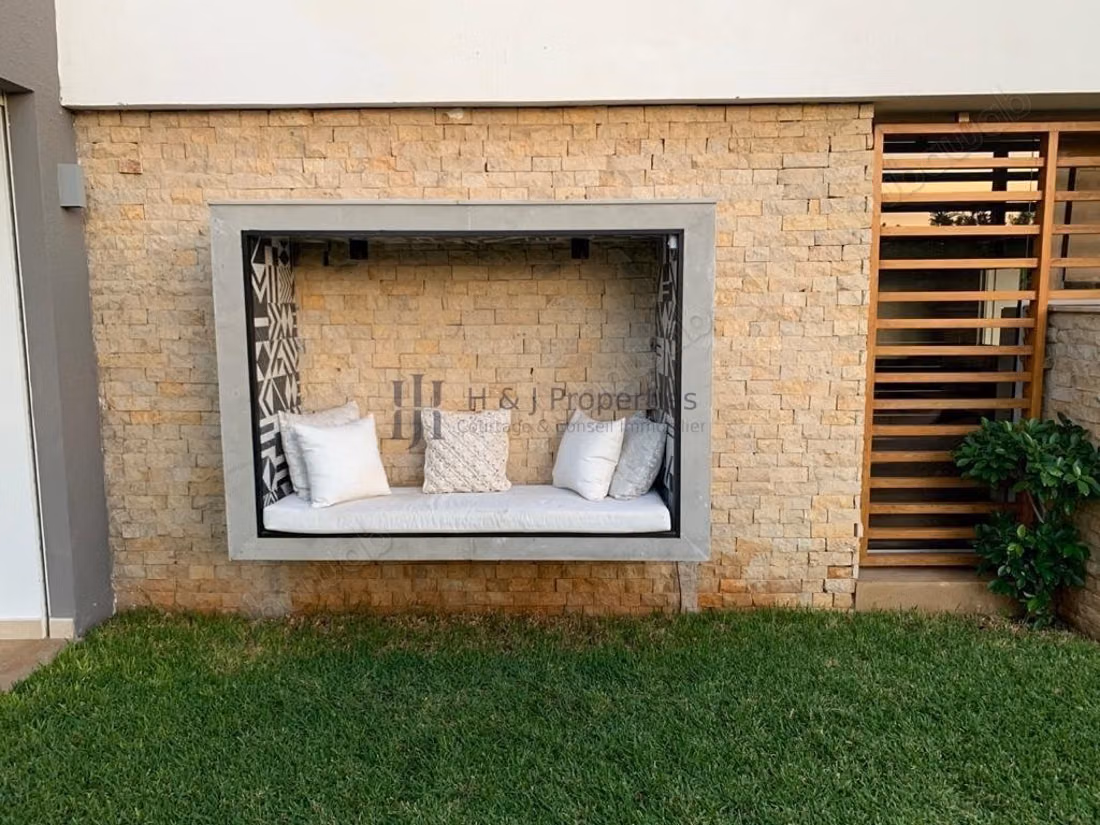 Villa jumelée t5 meublée 580m² – rés. Piscine
