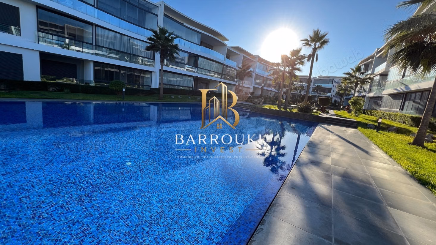 Furnished apartment 92 m² for sale on the waterfront in Dar Bouazza
