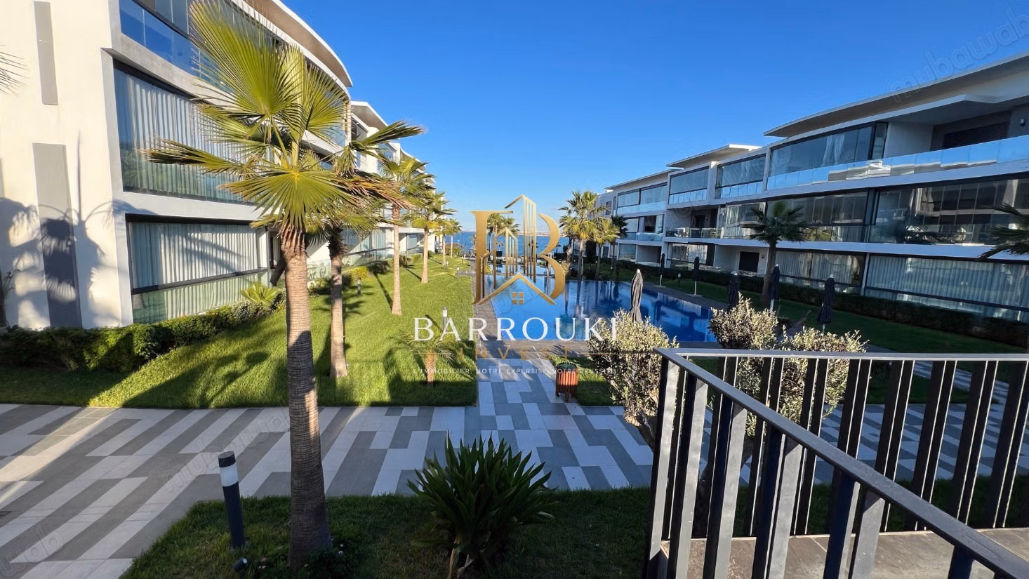 Furnished apartment 92 m² for sale on the waterfront in Dar Bouazza