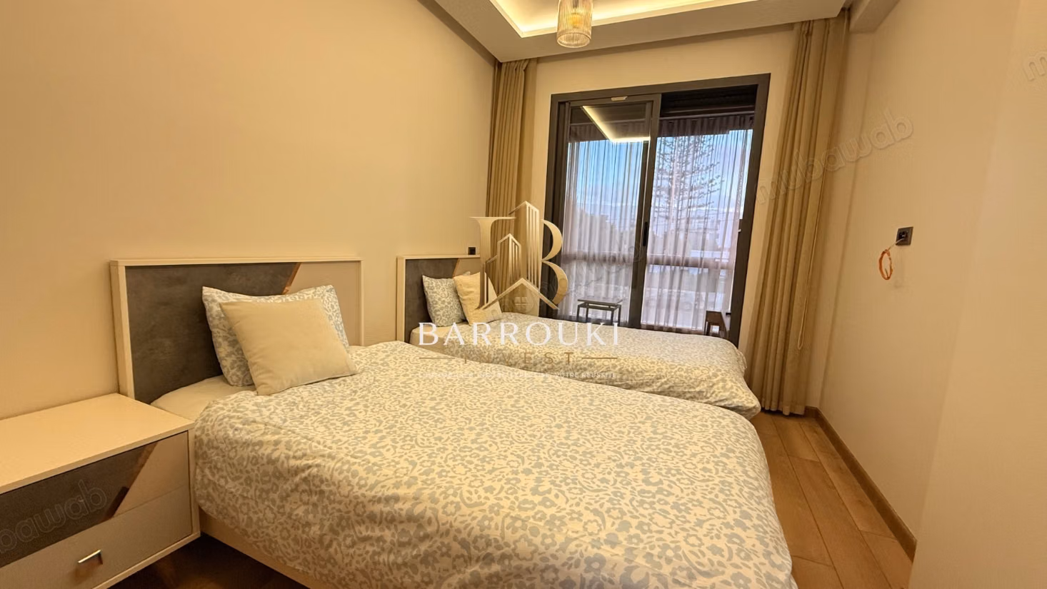 Furnished apartment 92 m² for sale on the waterfront in Dar Bouazza
