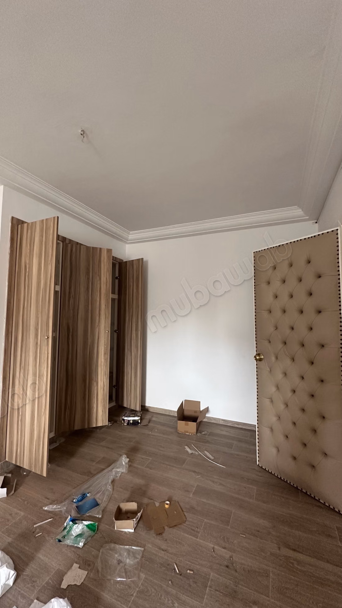 A louer Bureau en H4 à El Menzah 6. Superficie 144 m²