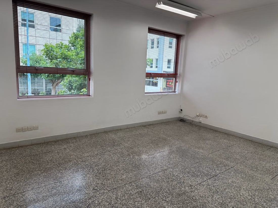 Plateaux de bureaux 150 m2 
Quartier Zénith