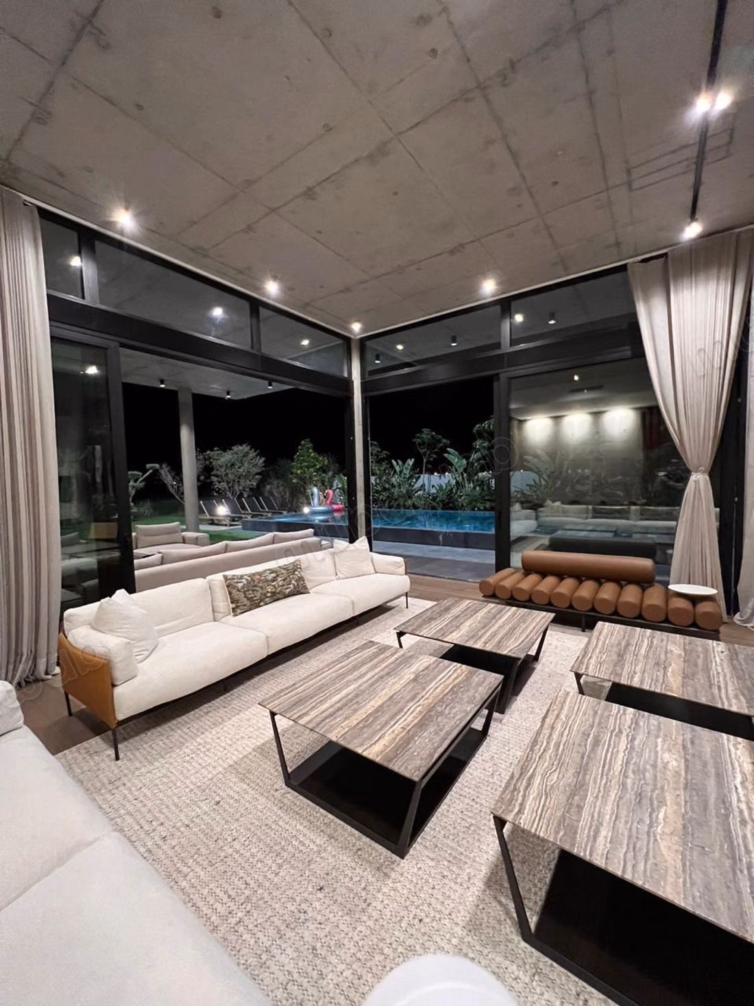 High-end house for sale in Agdal. 2 rooms. Well furnished