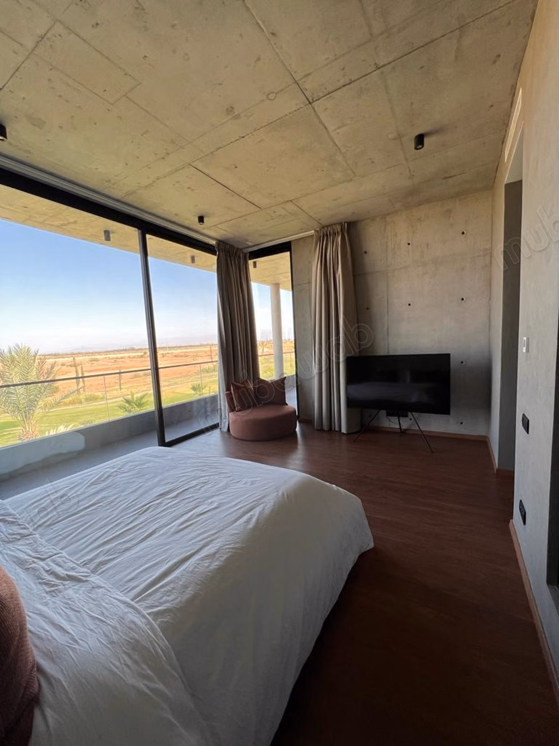 High-end house for sale in Agdal. 2 rooms. Well furnished