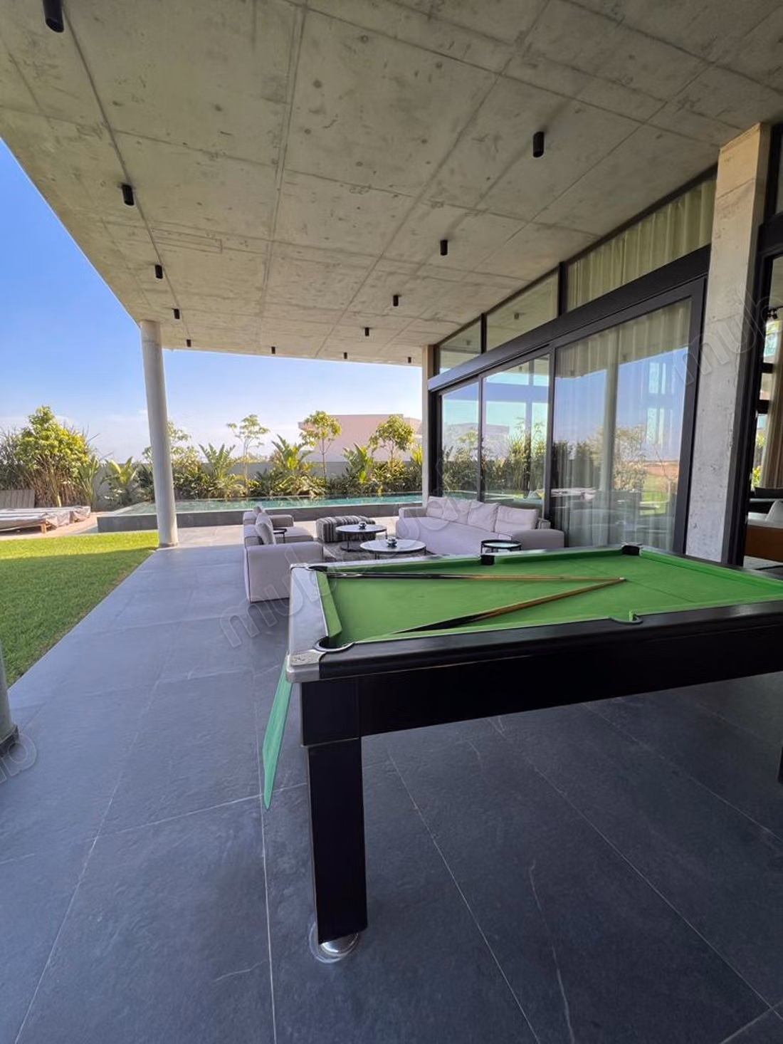 High-end house for sale in Agdal. 2 rooms. Well furnished