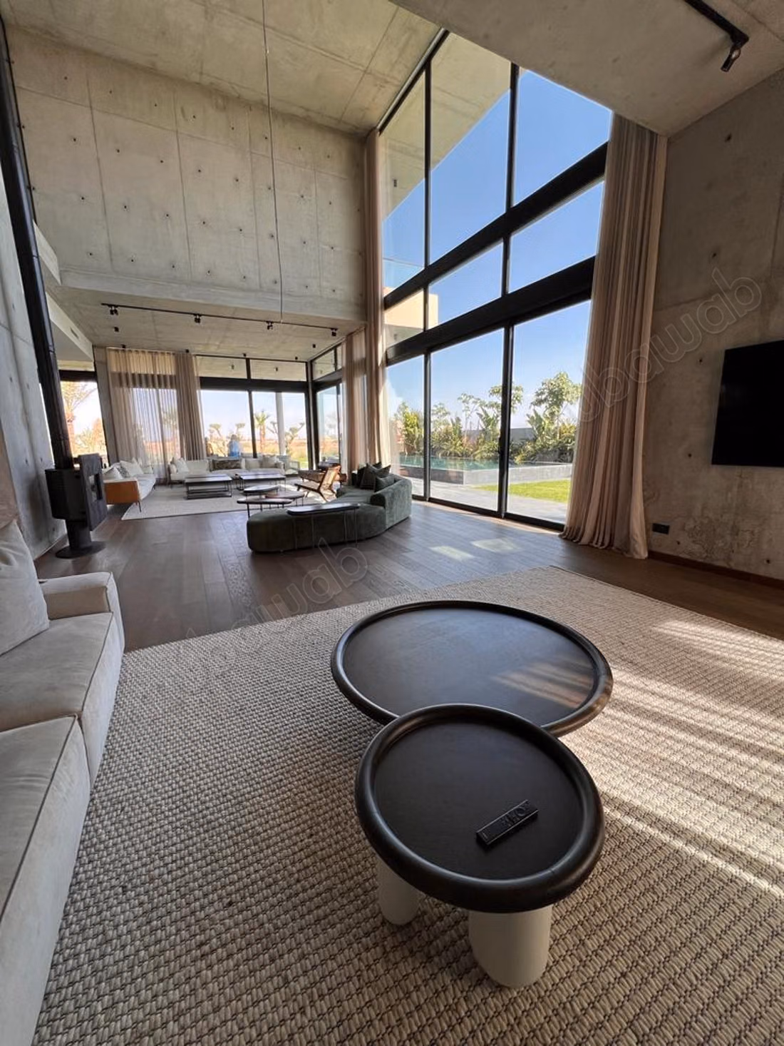 High-end house for sale in Agdal. 2 rooms. Well furnished