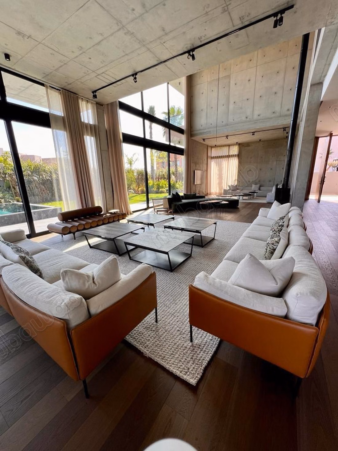 High-end house for sale in Agdal. 2 rooms. Well furnished